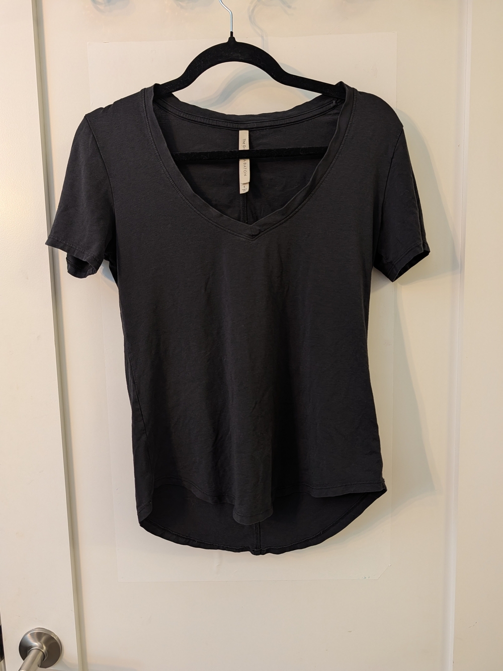 Aritzia Babaton Black V-Neck T-shirt Size S - Soft + Comfy